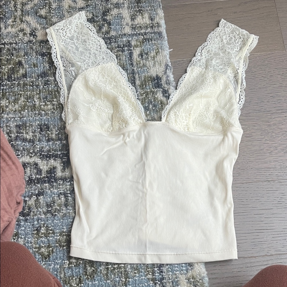 Lace Trim Cream Tank Top